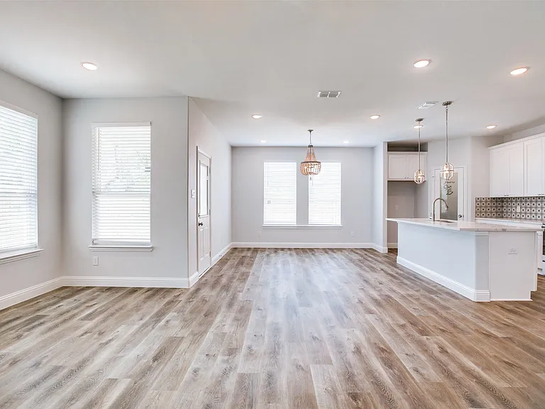 3105 Chihuahua Ave — Photo 7