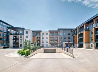 8355 N 19th Ave SW #210, Calgary, AB T2S 0E2