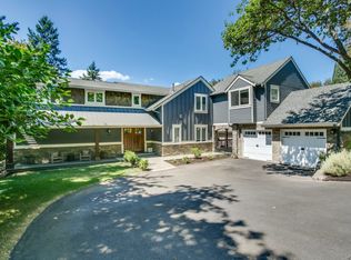 8420 SE 53rd Pl, Mercer Island, WA 98040