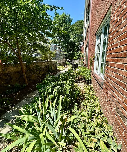 12 Still St #15 — Photo 1