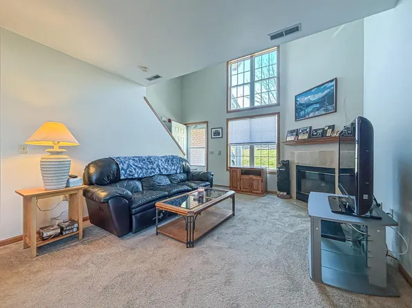 641 Westfield WAY #A, Pewaukee, WI 53072