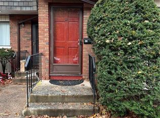 28 High Path Rd #28, Windsor, CT 06095