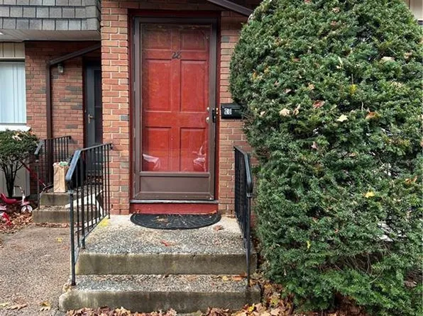28 High Path Road #28, Windsor, CT 06095