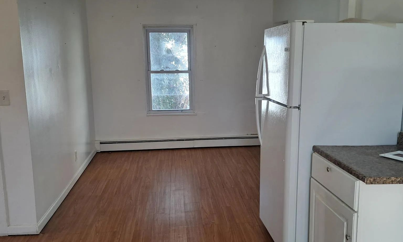 3 bed, 1.5 bath, 2000 sqft, $3,800 — Photo 1