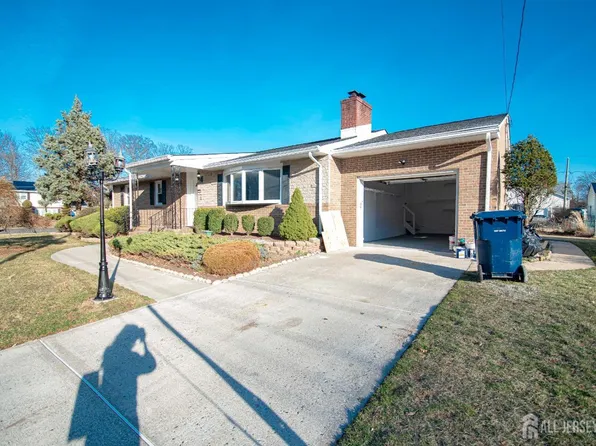 1178 Newton St, North Brunswick, NJ 08902