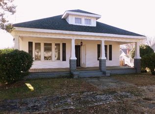 207 N Ash St, Spring Hope, NC 27882