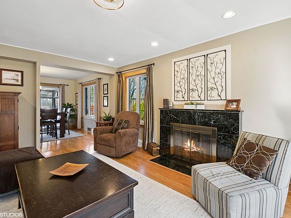 4th image of 5154 N Keeler Ave