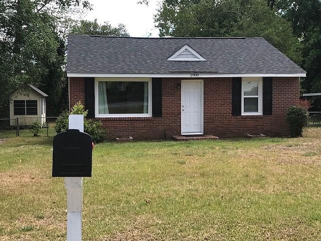 Charming 2 BR, 1 BA cottage home