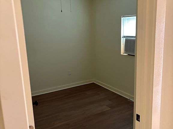 3rd image of 114 N Fowlkes St #104
