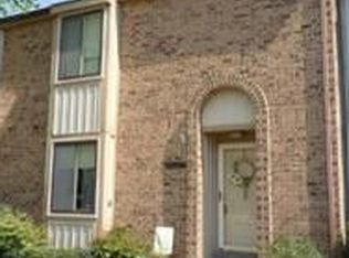 8733 Ridge Hollow Ct, Springfield, VA 22152