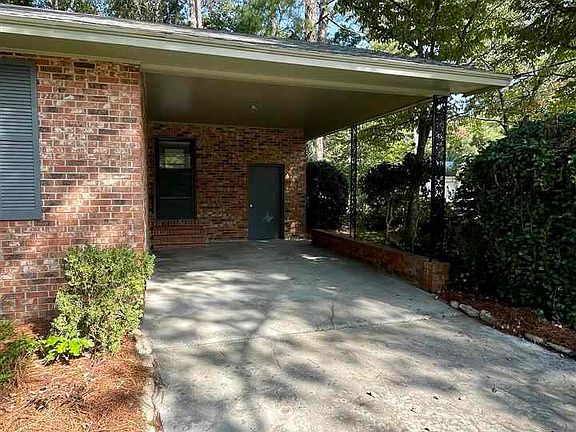 3rd image of 1406 Georgian Dr