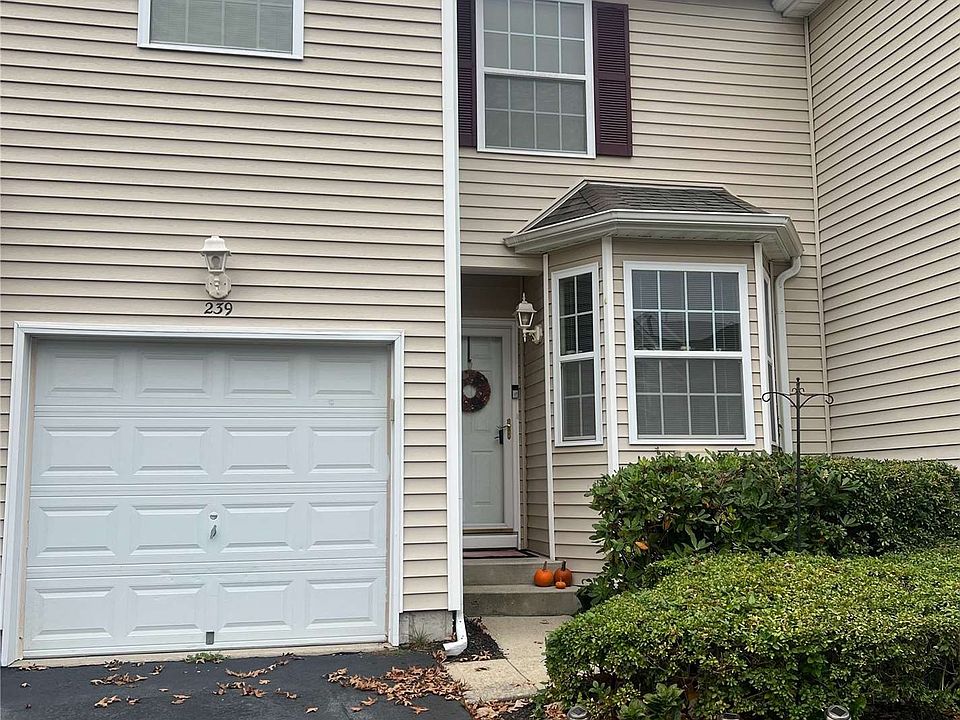 239 Kettles Ln, Medford, NY 11763 Zillow