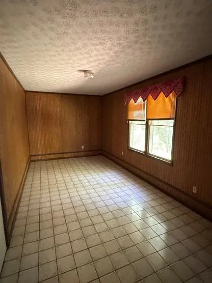 10024 Century Dr — Photo 13