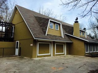 3223 Beth Ct, Grain Valley, MO 64029