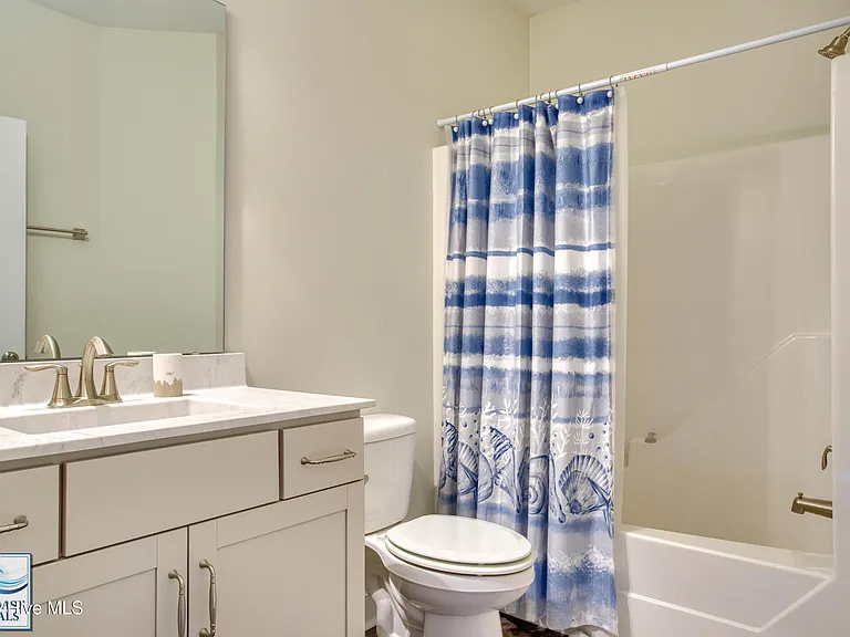 300 Gateway Dr #320 — Photo 21