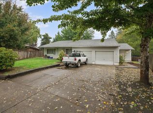 524 E Michelle Ct, Newberg, OR 97132