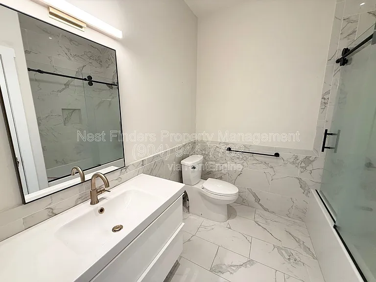 1733 Memorial Park Ter — Photo 10