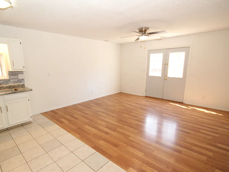 719 N Main St #2 — Photo 5