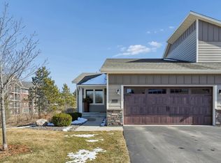 10792 Retreat Ln, Woodbury, MN 55129