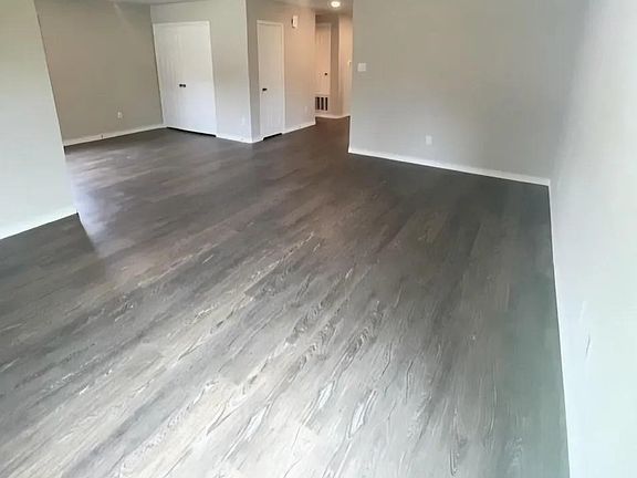 2nd image of 1855 Cartwright St
