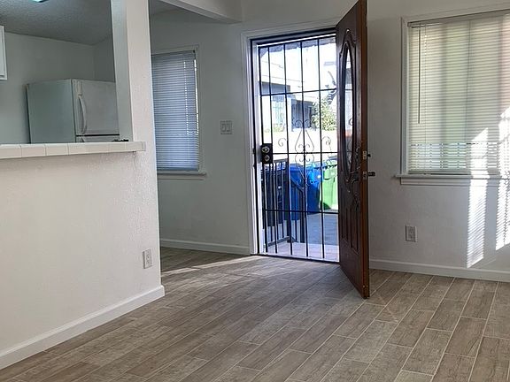 5th image of 4415 Cimarron St #1/2