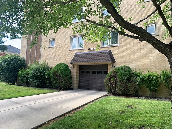 4th image of 6460 W Belle Plaine Ave APT 205