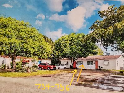 734-736 NW 1st Ct, Hallandale, FL, 33009