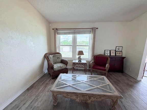 5th image of 15548 Bottlebrush Circle