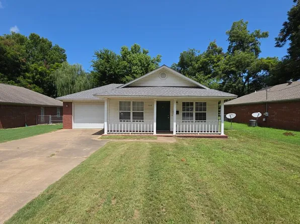 108 Poplar St, Dardanelle, AR 72834