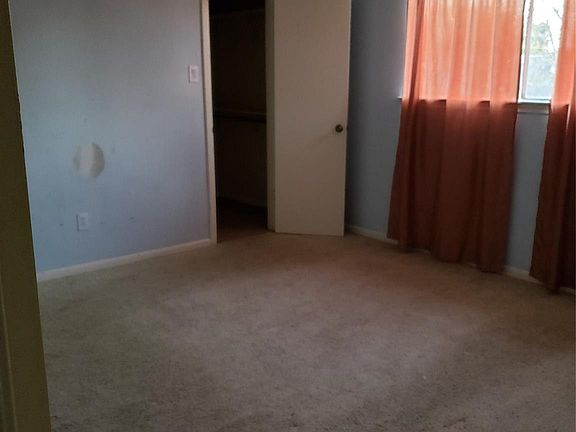 4th image of 1818 Mustang Springs Dr