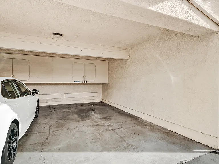 61 Pearl — Photo 18