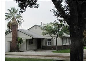 2nd image of 4609 Rosewood Pl