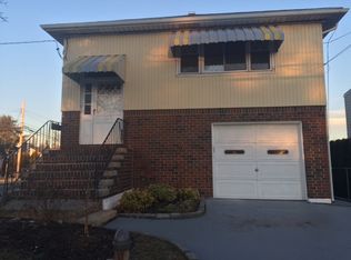144 Carle Rd, Westbury, NY 11590