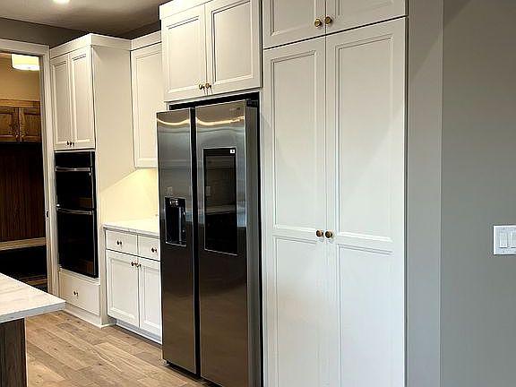 3rd image of 1411 Leota Pl