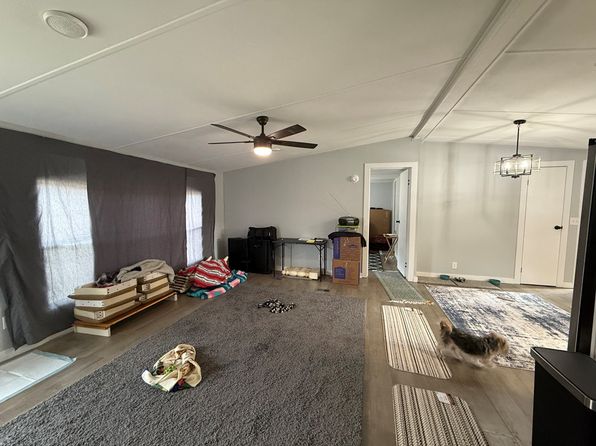 201 S Railroad St, West Van Lear, KY 41268