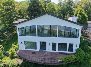9 Tweed Blvd, Nyack, NY 10960