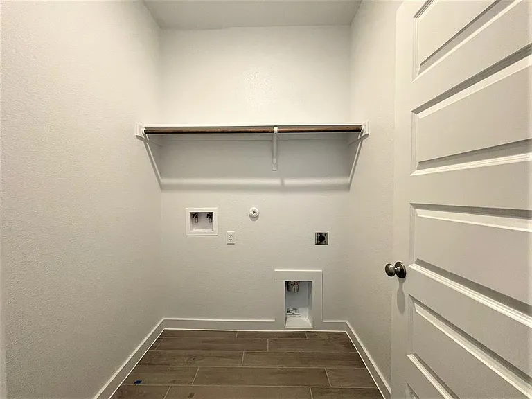 1120 Bluewood Bnd — Photo 10