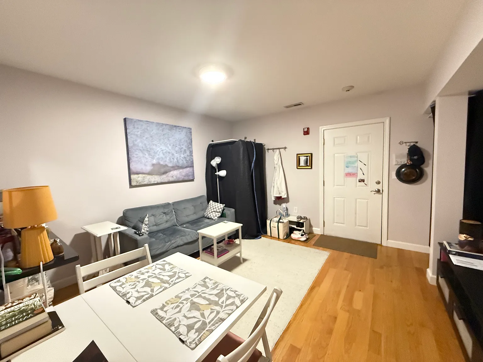 2 bed, 99999 sqft, $2,500 — Photo 4