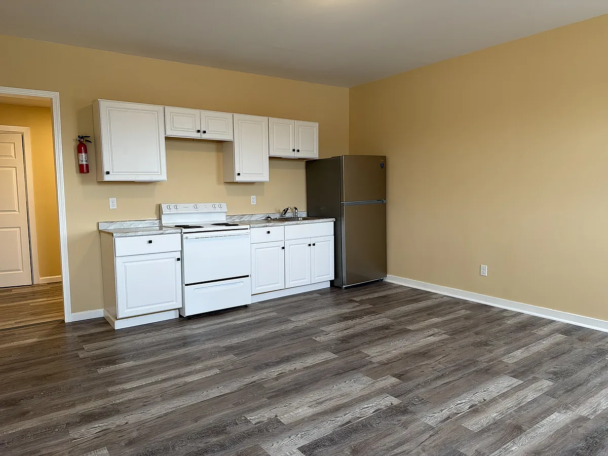 Building Photo - 120 E 1st Ave #202