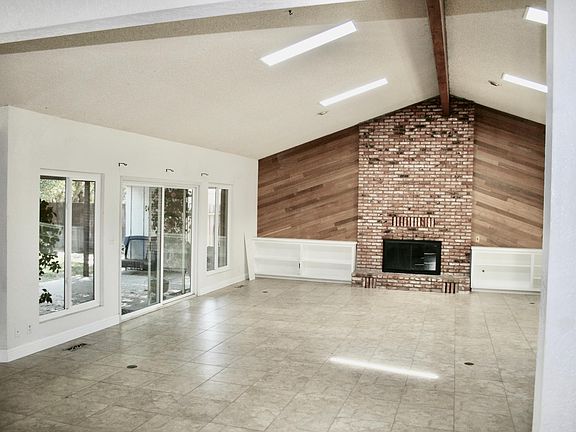 2nd image of 2515 Quail Valley Rd