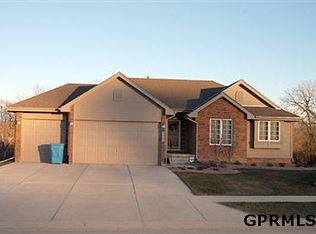 3409 Piney Creek Dr, Elkhorn, NE 68022