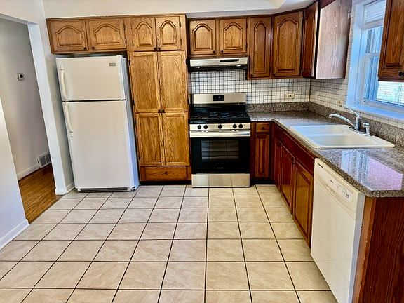 5th image of 617 Lavergne Ave