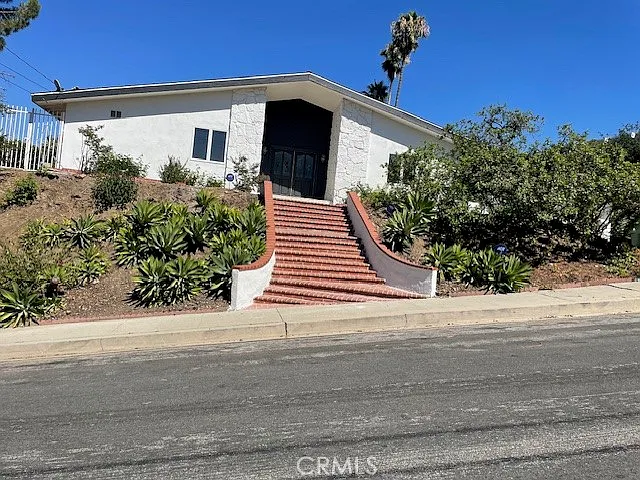 3436 Alginet Dr — Photo 2