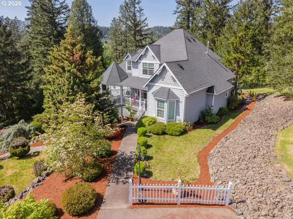 160 Melrose Terrace Ln, Roseburg, OR 97471