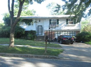 3505 Fernandes Dr, Temple Hills, MD 20748