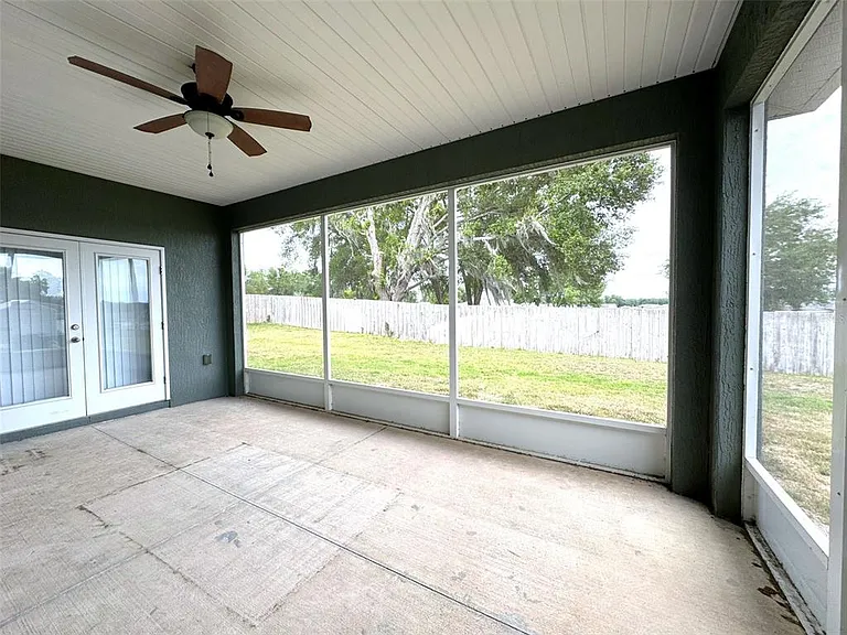 167 N Independence Hwy — Photo 23