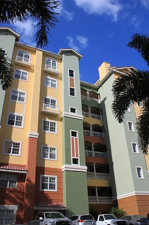 2 bed, 2.0 bath, 2162 sqft, $2,750 — Photo 3