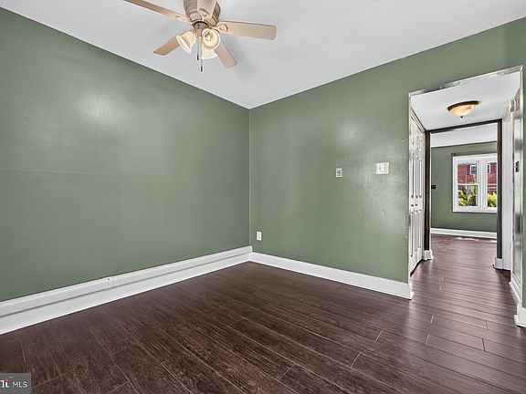4th image of 74 Heritage Ct