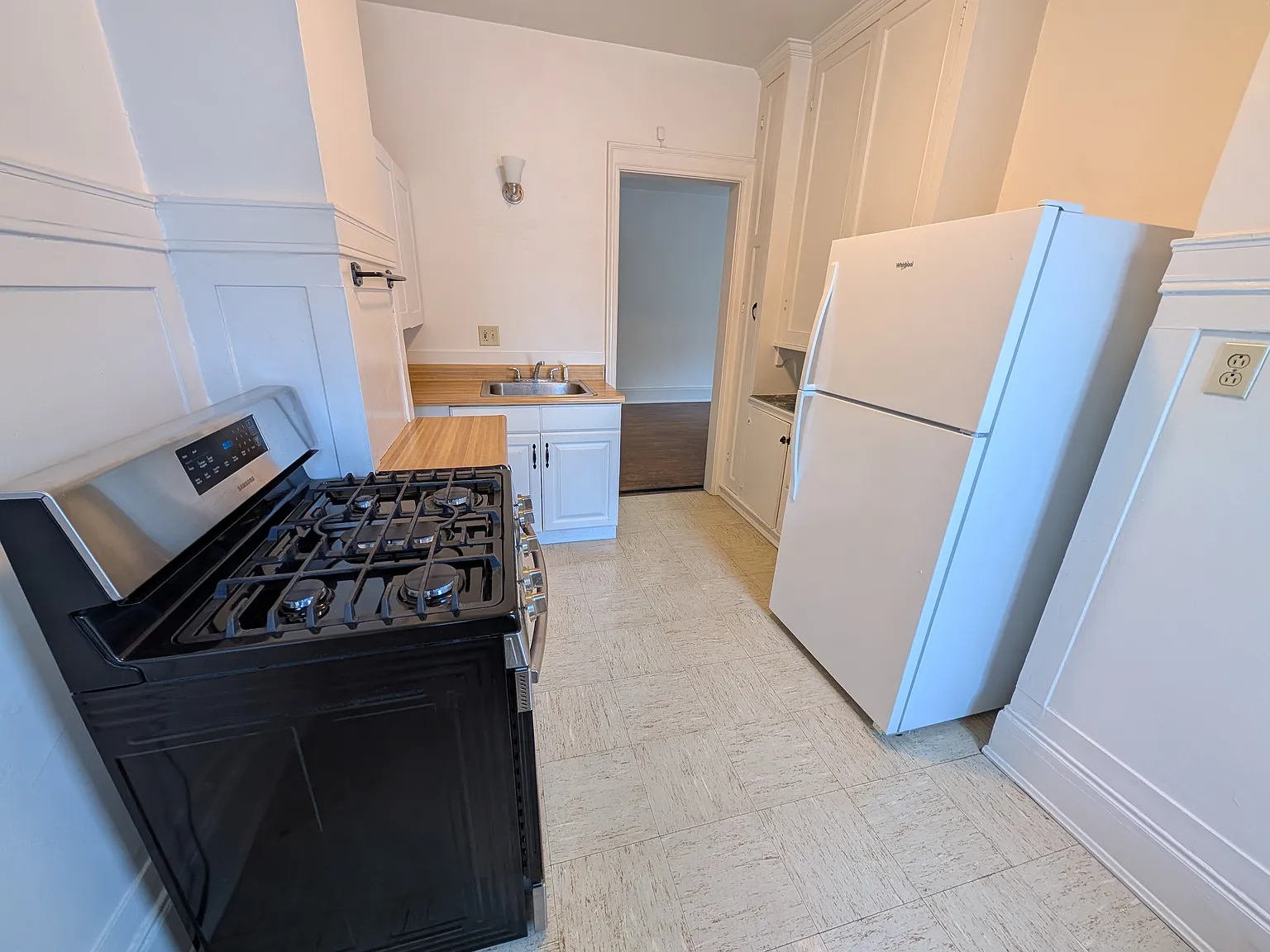 1 bed, 470 sqft, $820 — Photo 3