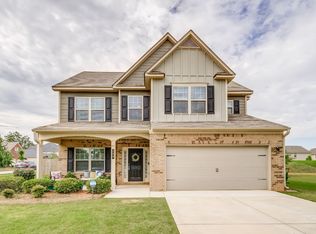 290 Bandelier Cir, Hampton, GA 30228